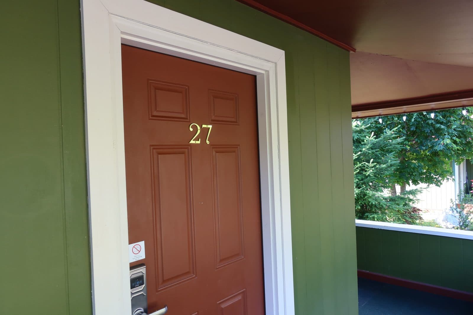 Room #27 photo 5