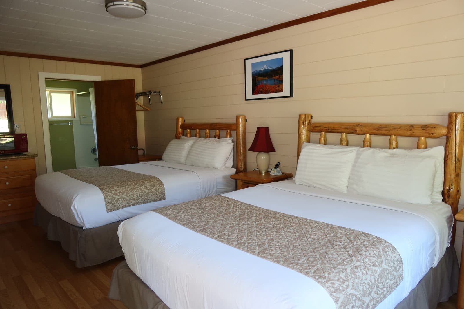 Room #5 photo 2