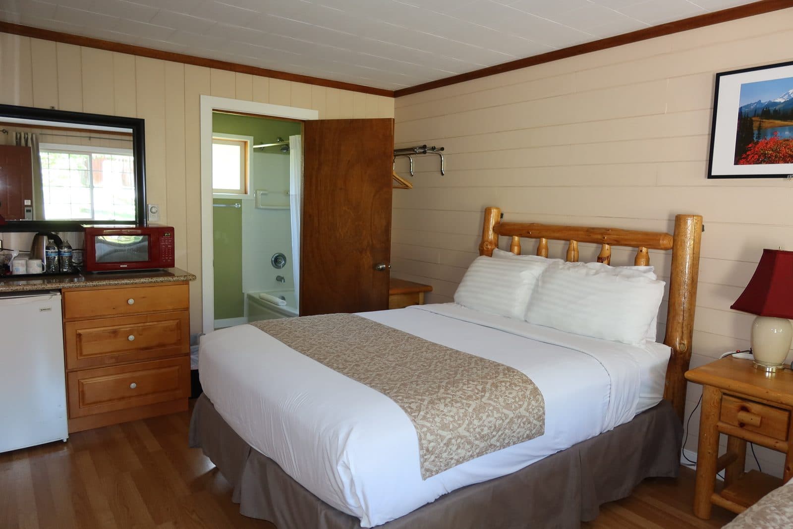 Room #5 photo 3
