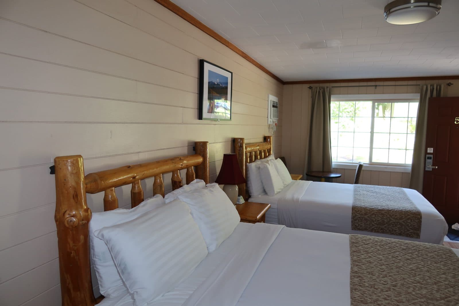 Room #5 photo 4